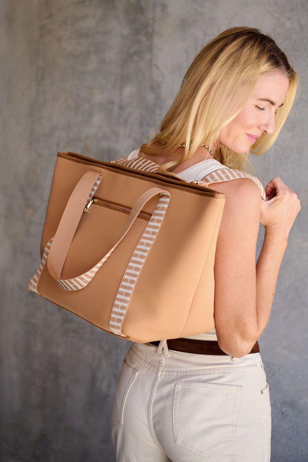 Tan carry all convertible tote backpack bag in neoprene XL