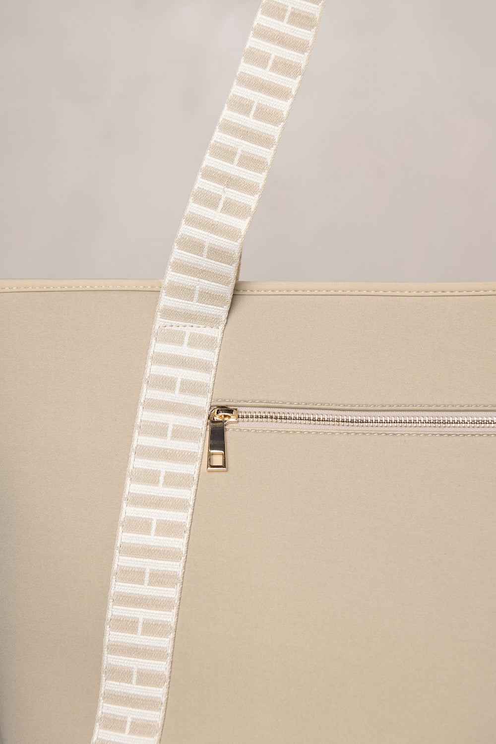 Taupe cream carry all convertible tote backpack bag in neoprene XL with adjustable straps