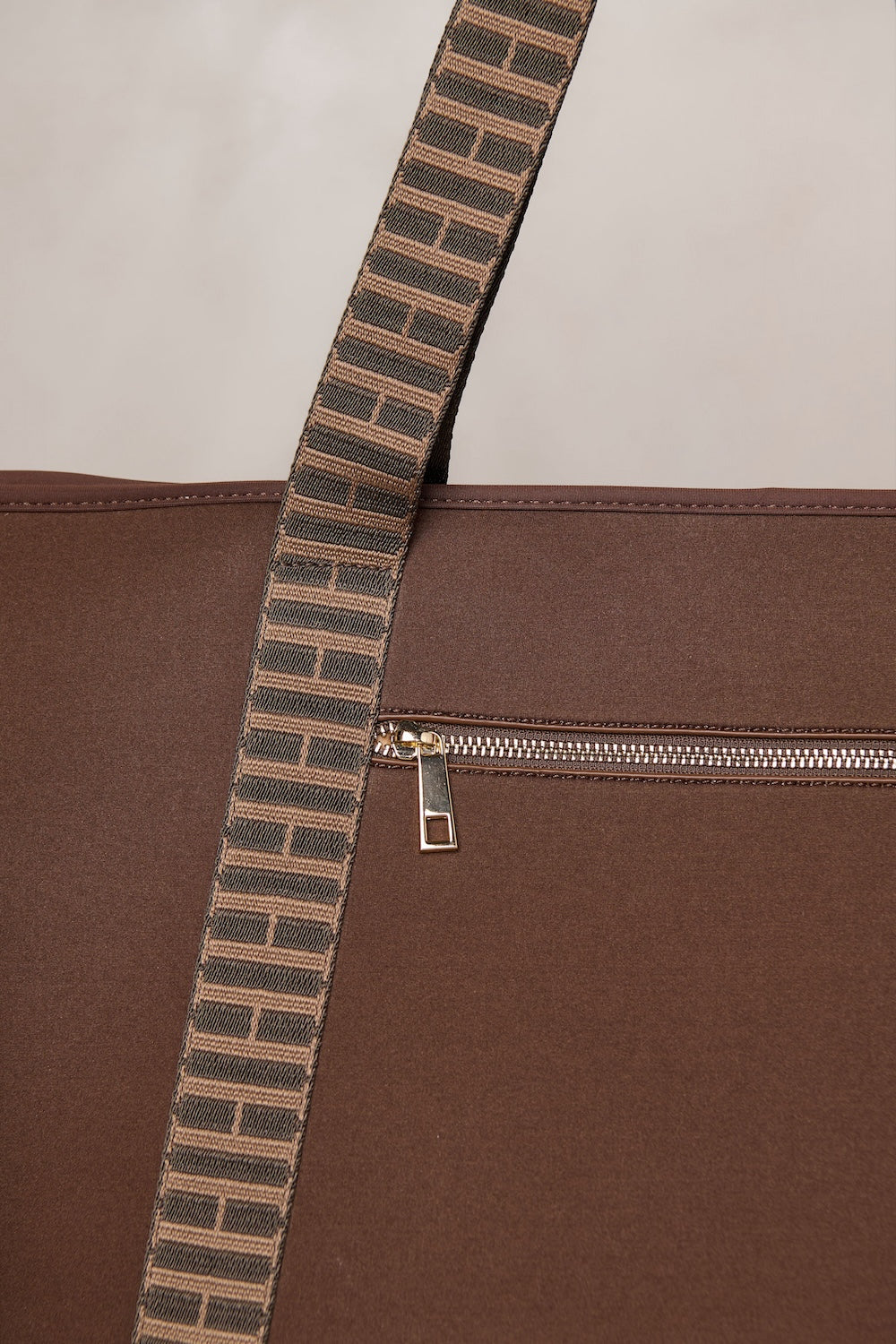 Chocolate brown carry all convertible tote backpack bag in neoprene XL with adjustable straps with zipper 